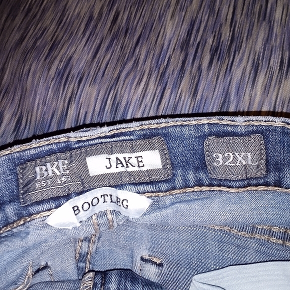2 pairs of Men's BKE jeans - Picture 2 of 4